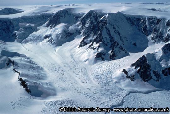 Mountains and glacier on the Antarctic Peninsula