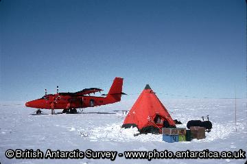 A BAS Twin Otter resupplying a field camp.