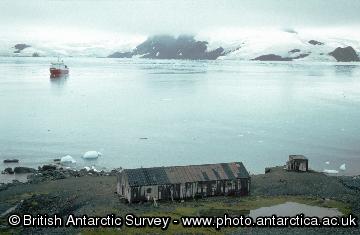 The abandoned base at Admiralty Bay